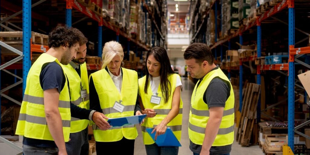 Outgrowing Your Space? Why an Industrial Fit Out or Office Refurbishment Could Be the Better Move Supporting Staff and Workplace Experience Supporting Staff and Workplace Experience